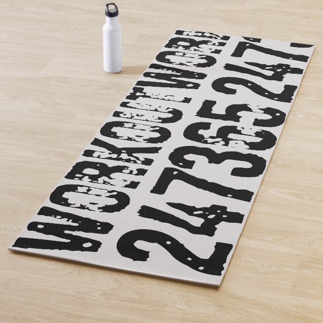 Abgelaufener und kratzter Text Workout 247365 schw Yogamatte (Beispiel)