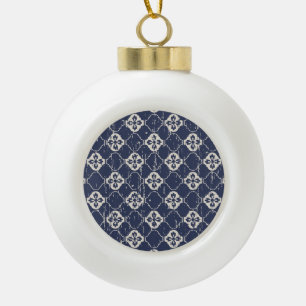 Abgenutzte Blumen: Nahtloser Vintage-Stil Keramik Kugel-Ornament
