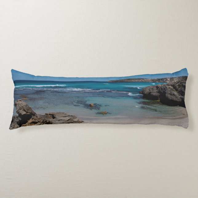 Abgeschiedener Strand auf Ihrem Bett Seitenschläferkissen (Vorderseite)