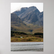 Abgeschiedenes Haus auf der Insel Skye in Schottla