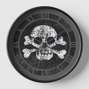 Abgetragener Schädel und Crossbones rund um die Uh Uhr