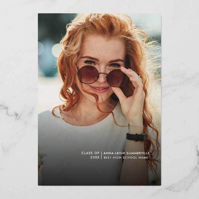 Abschluss 2025 Graduate Party Foto Rose Gold Folieneinladung (Vorderseite)
