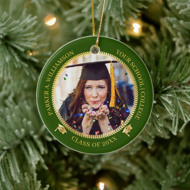 Abschluss 2 Foto Grün | Gold Grad Cap Class Year Keramik Ornament (Baum)