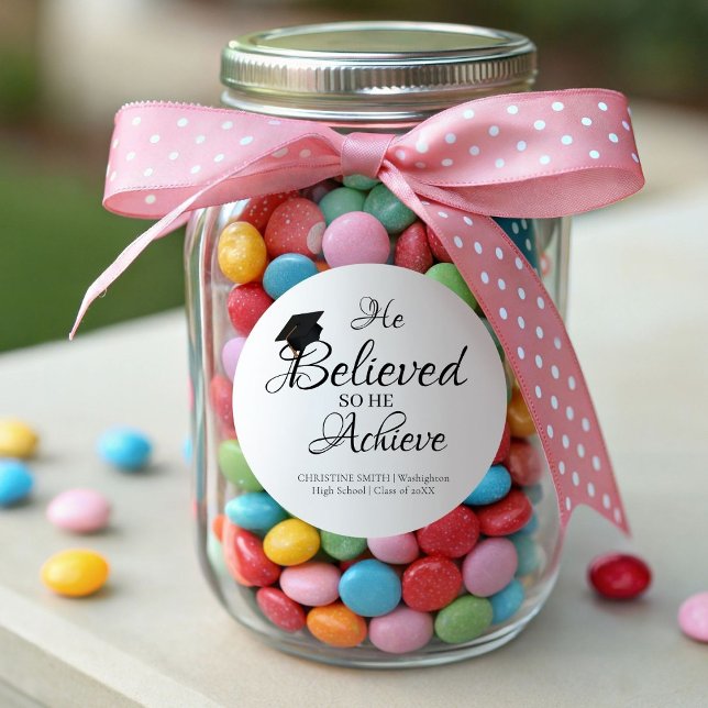 Abschluss Aufkleber, so glaube er, erreicht Runder Aufkleber (Von Creator hochgeladen)