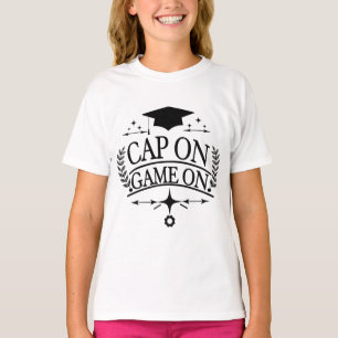 Abschluss Cap On Game On  T-Shirt