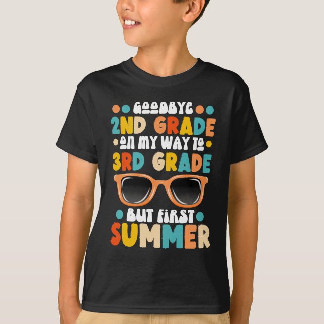 Abschluss der 2. Klasse bis 3. Klasse, aber erster T-Shirt (Vorderseite)