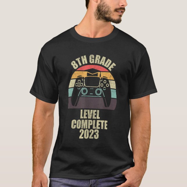 Abschluss der Videospiele 2023 der achten Klasse T-Shirt (Vorderseite)