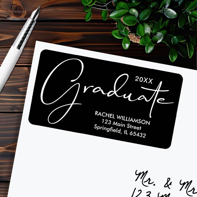 Abschluss Elegante Script Black Rücksendeadresse Adressaufkleber (Graduation Elegant Script Black Return Address Labels)