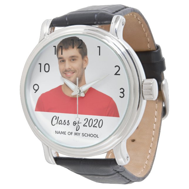 Abschluss Foto männliche Textklasse 2024 Armbanduhr (Schrägansicht)