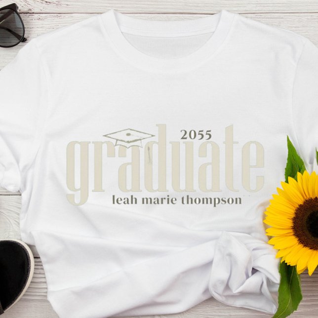 Abschluss Graduate Minimalistisch Typografie Custo T-Shirt (Von Creator hochgeladen)