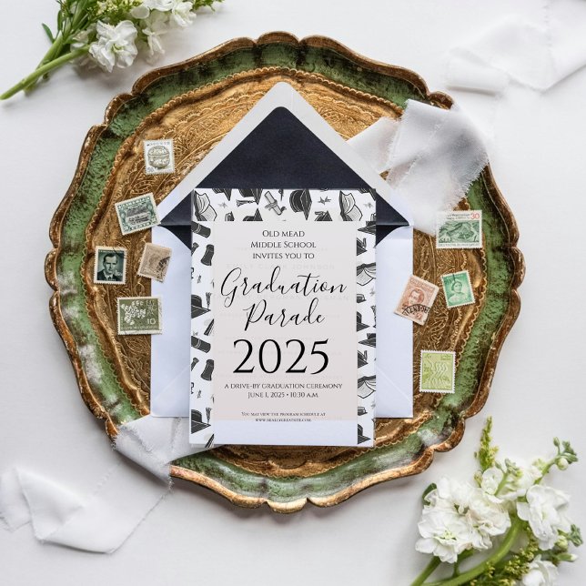 Abschluss hasst Muster Außenwelt Abschluss Einladung (graduation Hats Pattern Outdoor Graduation Invitation
)