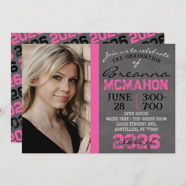 Abschluss in Pink und Schwarz - Einladung (Repeating Class Year Chalkboard Graduation Photo Invitations)