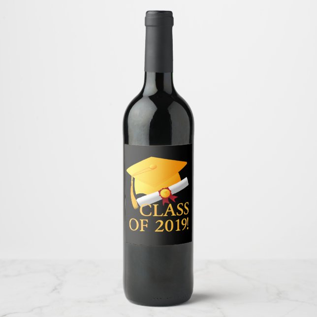 Abschluss-Klasse von 2019! Cap and Diploma Scroll Weinetikett (Vorderseite)