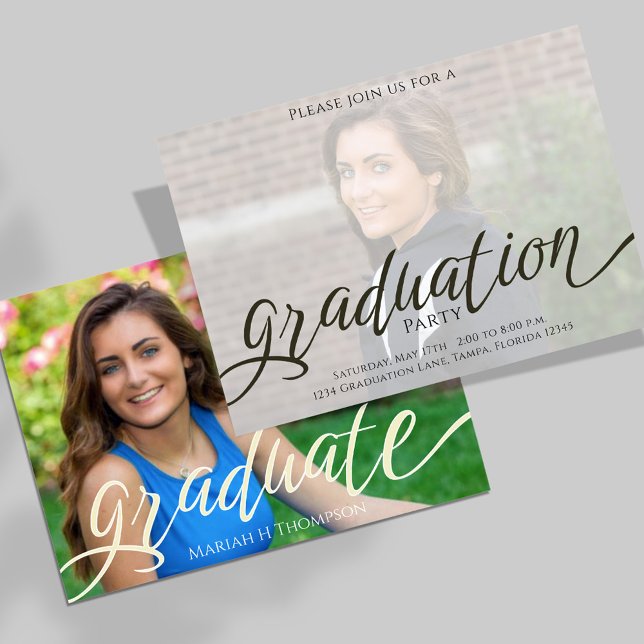 Abschluss Modernes, einfaches Template Skript Einladung (Stylish graduation photo invitation with minimal script text.)