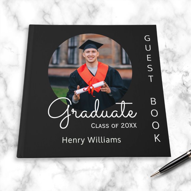 Abschluss Modernes Foto Maßgeschneiderte Absolvent Gästebuch (A black guest book for graduation, personalized with photo, name and 'class of' year)