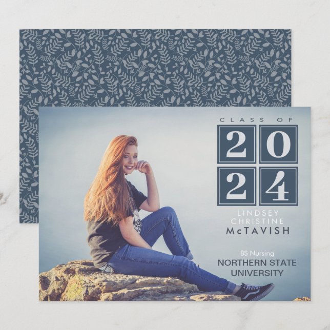 Abschluss | Modernes Squares Navy Blue Foto Einladung (Vorne/Hinten)