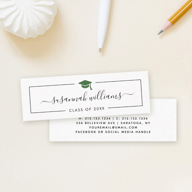Abschluss Name Card Modern Script Green Cap Telefonnummerkarte (Von Creator hochgeladen)