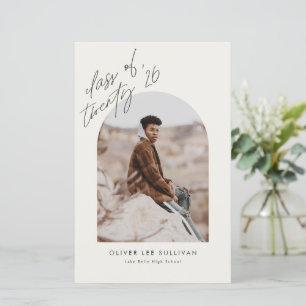 Abschlusseinladung Klasse 2025 Beige Bogen