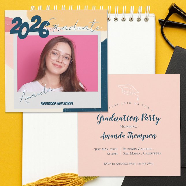 Abschlussfeier-Einladung 2026 Foto-Feier (Class of 2026 Photo Graduation Party Invitation | Modern Pastel Graduate Celebration Invite)