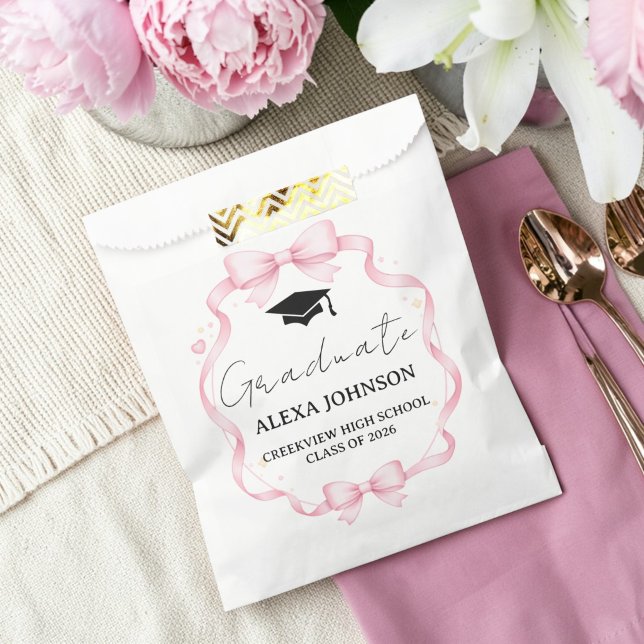 Abschlusskappe mit rosa Schleife Absolvent Geschenktütchen (Von Creator hochgeladen)