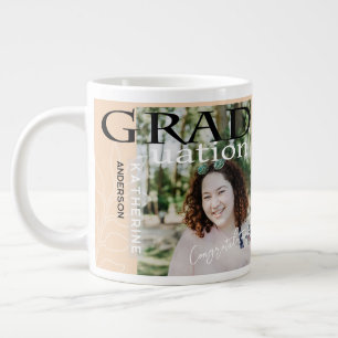 Abschlussplakat gestaltetes Foto Beige Jumbo-Tasse