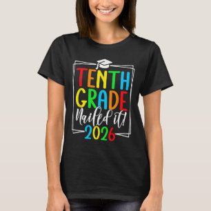 Absolvent der 10. Klasse 2026 Student im zweiten J T-Shirt