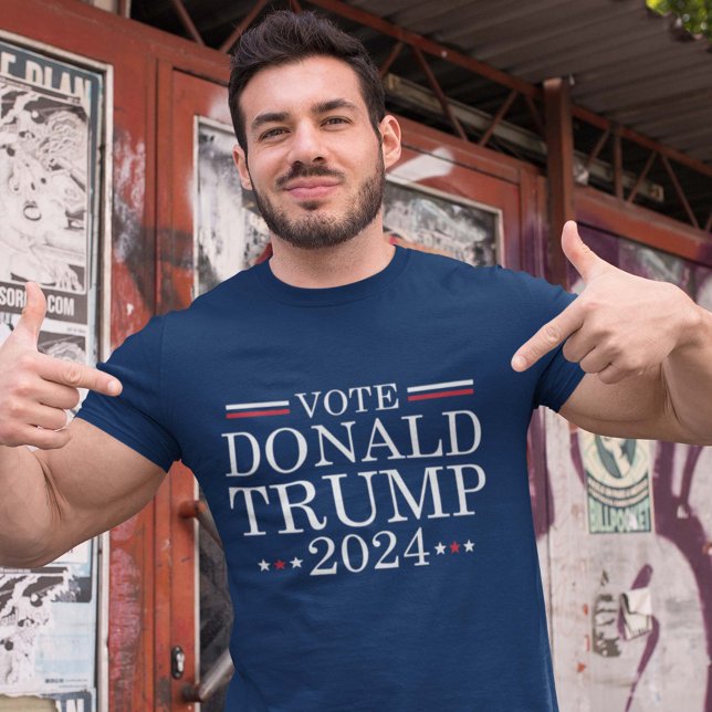 Abstimmung Donald Trump 2024 T-Shirt (Von Creator hochgeladen)