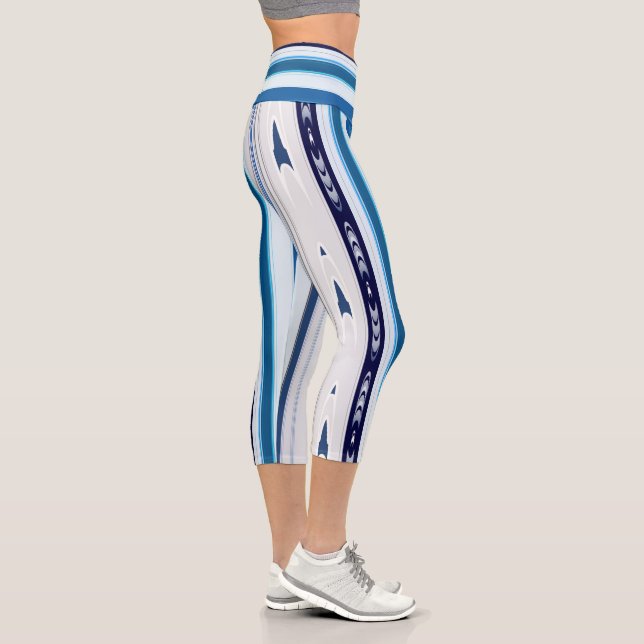 Abstract Symphony in Blue 5 (Vertical Lines) Capri Leggings (Rechts)