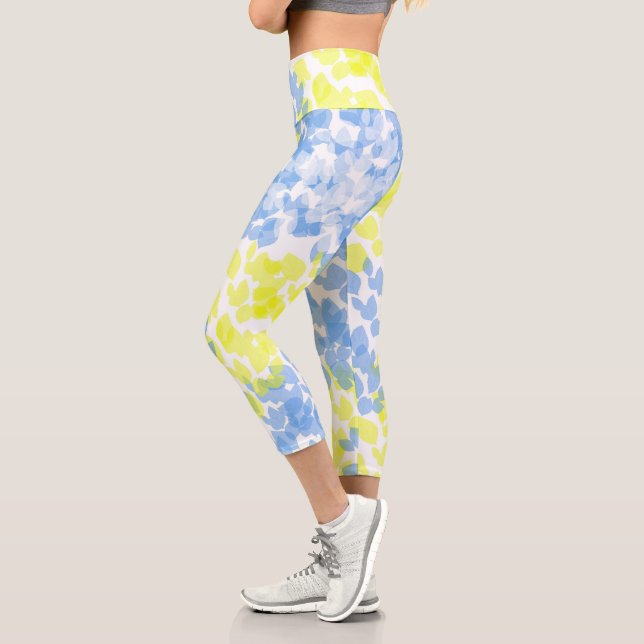 Abstrakt Art Blue Yellow White Minimal Capri Leggings (Links)