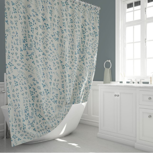Abstrakt blau dottiert duschvorhang (Abstract Blue Gray-Green Dotted Shower Curtain from Studio Posies.)