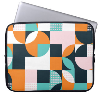 Abstrakt Geometrisch: Farbiger 3D-Effekt. Laptopschutzhülle