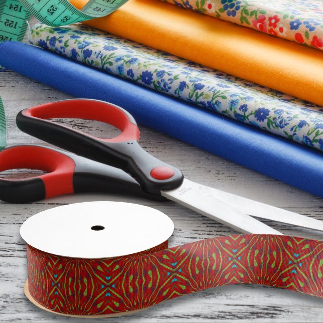 Abstrakt geometrisches Hippie Red Green Ethnic Tri Ripsband (Von Creator hochgeladen)