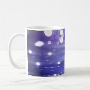 Abstrakt glänzende violette Hintergrundgrafik Kaffeetasse