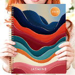 Abstrakte Berge 2025 Individuelle Name Planer<br><div class="desc">Nehmen Sie sich mit diesem fesselnden Planer auf eine Reise der Organisation und Kreativität ein. Dieser Planer mit einer abstrakten Landschaft von farbenprächtigen, hügeligen Bergen erinnert an Abenteuer und Ruhe. Stellen Sie sich vor, Sie würden Ihre Träume und Termine inmitten dieser atemberaubenden Landschaft mitnehmen. Personalisieren Sie es mit Ihrem Namen...</div>