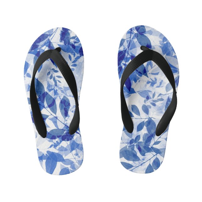 Abstrakte Blätter in Blau und Weiß Kinderbadesandalen (Fußbett)