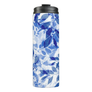 Abstrakte Blätter in Blau und Weiß Thermosbecher