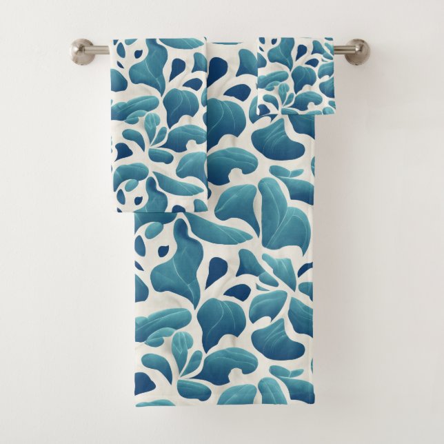 Abstrakte Blätter Weiß und Blau | Küstenmuster Badhandtuch Set (Insitu)
