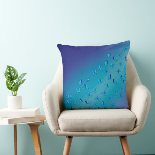 Abstrakte blaue Mondbalken und Schmetterlinge Kissen