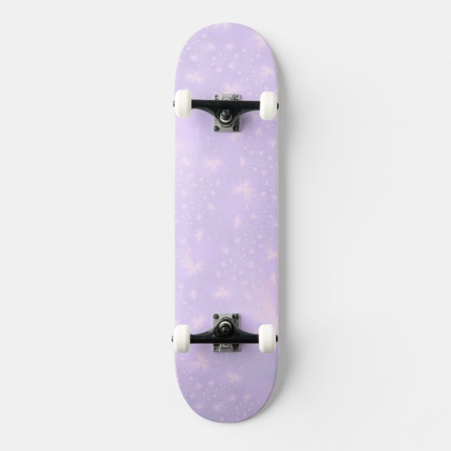 Abstrakte Blume in Lilac und Rosa Skateboard (Vorderseite)