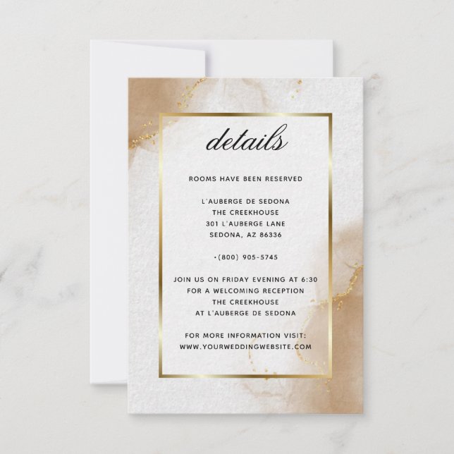 Abstrakte Details zu weichbraunem Gold-Marmor RSVP Karte (Vorderseite)