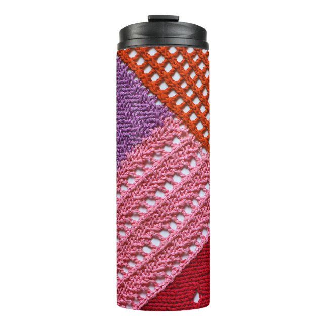 Abstrakte, farbige Textur aus Stricken von Speiche Thermosbecher (Vorderseite)