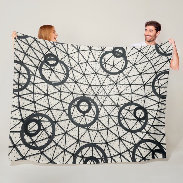 Abstrakte Kreise in Schwarz und Weiß Fleecedecke (Beispiel)