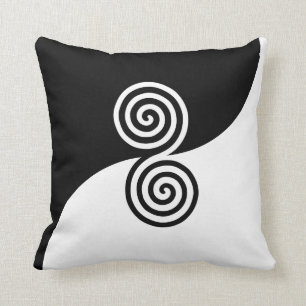 Abstrakte Kunst mit spiralförmigen Kreisen in Schw Kissen