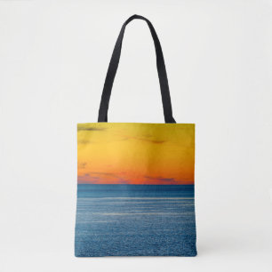 Abstrakte lange Belichtungszeit mit absichtlichem Tasche