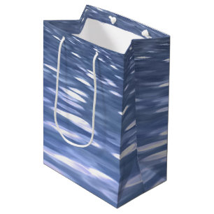 Abstrakte Nummer 3: Pulverblau-Schimmer Mittlere Geschenktüte