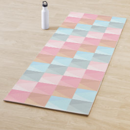 Abstrakte, pastellfarbene Fliesen und Dreiecke Yogamatte