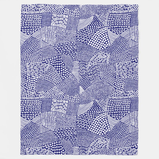 Abstrakte Patchwork Map - White on Deep Navy Blue Fleecedecke (Vorderseite)