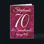 Abstrakte Rote Rose 70 und sensationeller Geburtst Karte<br><div class="desc">Abstrakte Rote Rose 70 und sensationelle Geburtstagskarte Eine besondere abstrakte Geburtstagskarte, die speziell für Ihre Freunde, die 70 Jahre alt werden und sensationell sind, entworfen wurde! Personalisieren Sie diese Karte mit ihrem Namen und dem Jahr, in dem sie geboren waren. Ihr Name wird auch in das Innere der Karte eingefügt...</div>