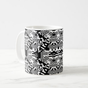 Abstrakte Spiegelungen: Linien, Würfel und Monochr Kaffeetasse