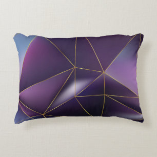 Abstrakte violette Geometrie mit goldenen Linien Dekokissen